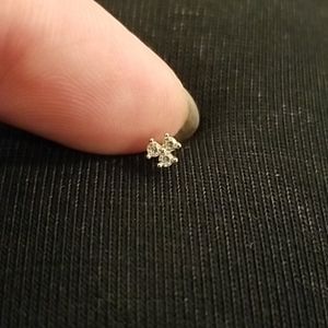 14kt nose stud